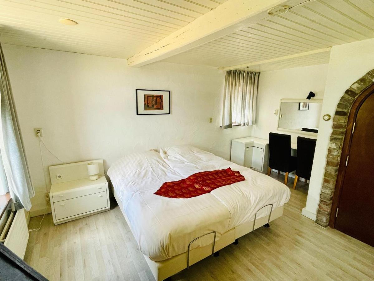 Magnificent Farmhouse In Sint Joost Ngoại thất bức ảnh